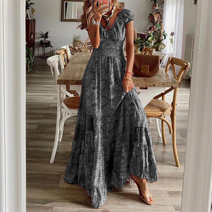 Adeline - Taillenbetontes langes Kleid im Bohème-Stil