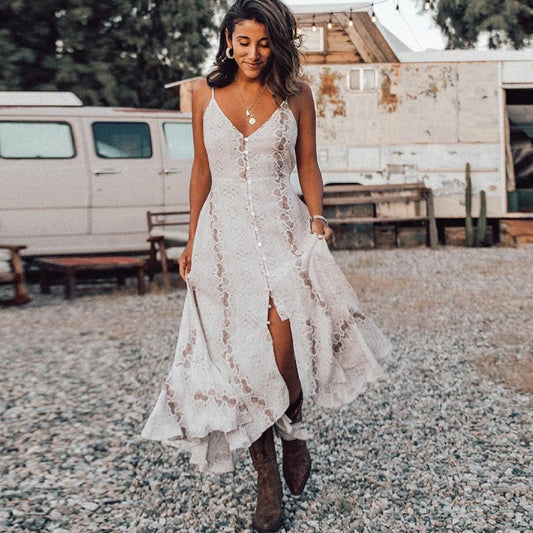 Langes, ärmelloses Bohemian-Kleid mit Trägern und unregelmäßigen Volants