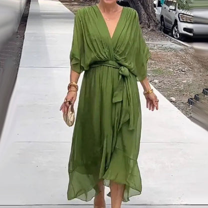 Elegantes fließendes Kleid