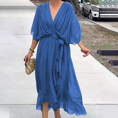 Elegantes fließendes Kleid