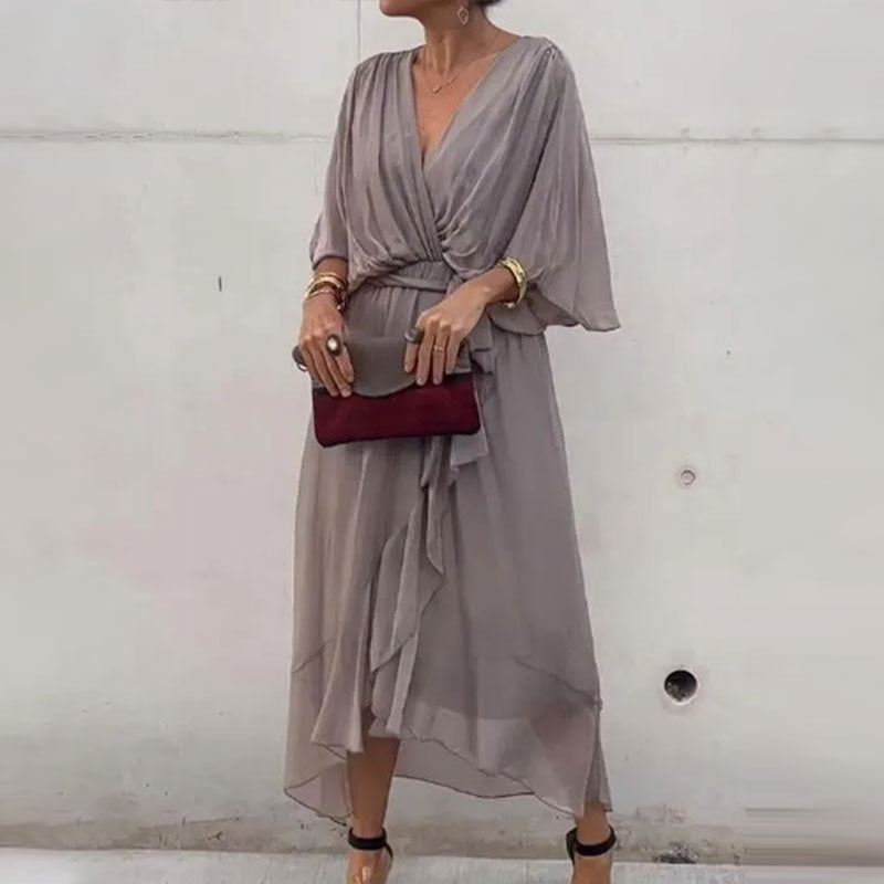 Elegantes fließendes Kleid