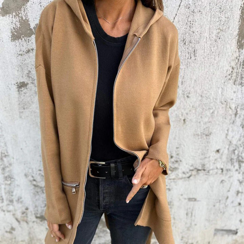 Augustina - Anspruchsvolle lange Jacke für Frauen
