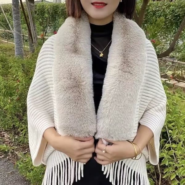 Warmer Winterponcho für Damen