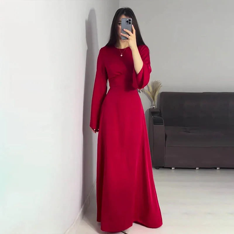 Aria - Lange Damenkleider aus Satin
