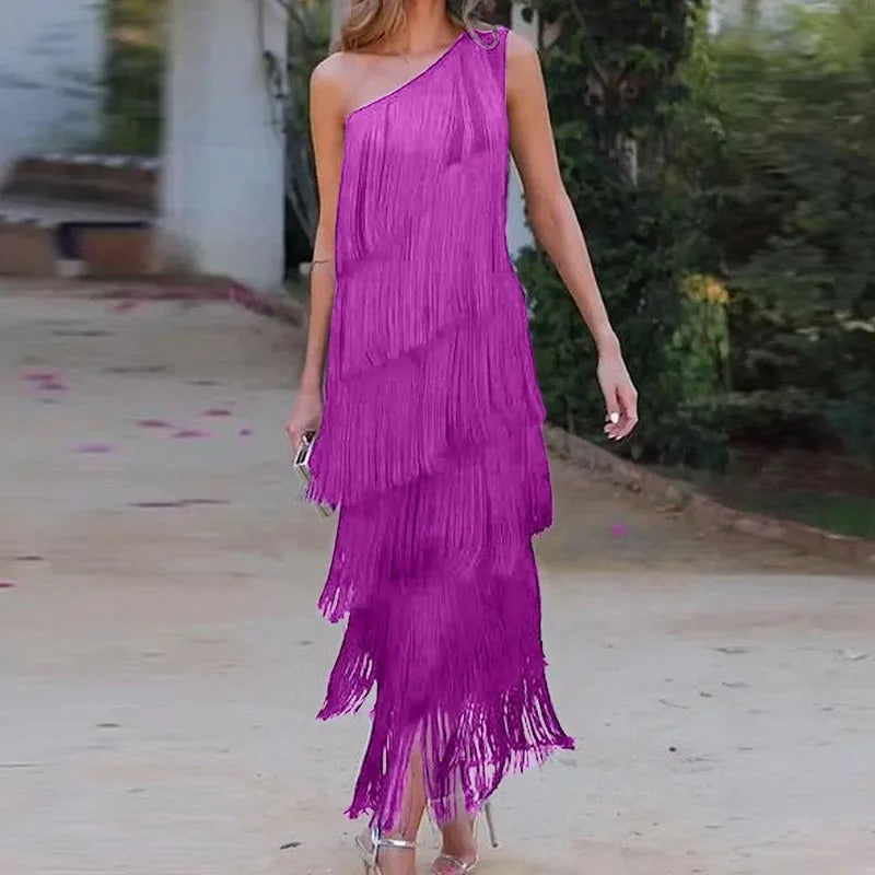 Christa - Stilvolles Kleid mit einer Schulterpartie