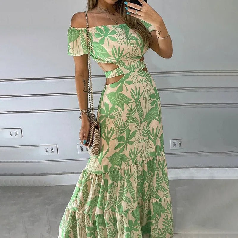 Evelyn - Schulternahes Kleid mit Spitze und Ausschnitten