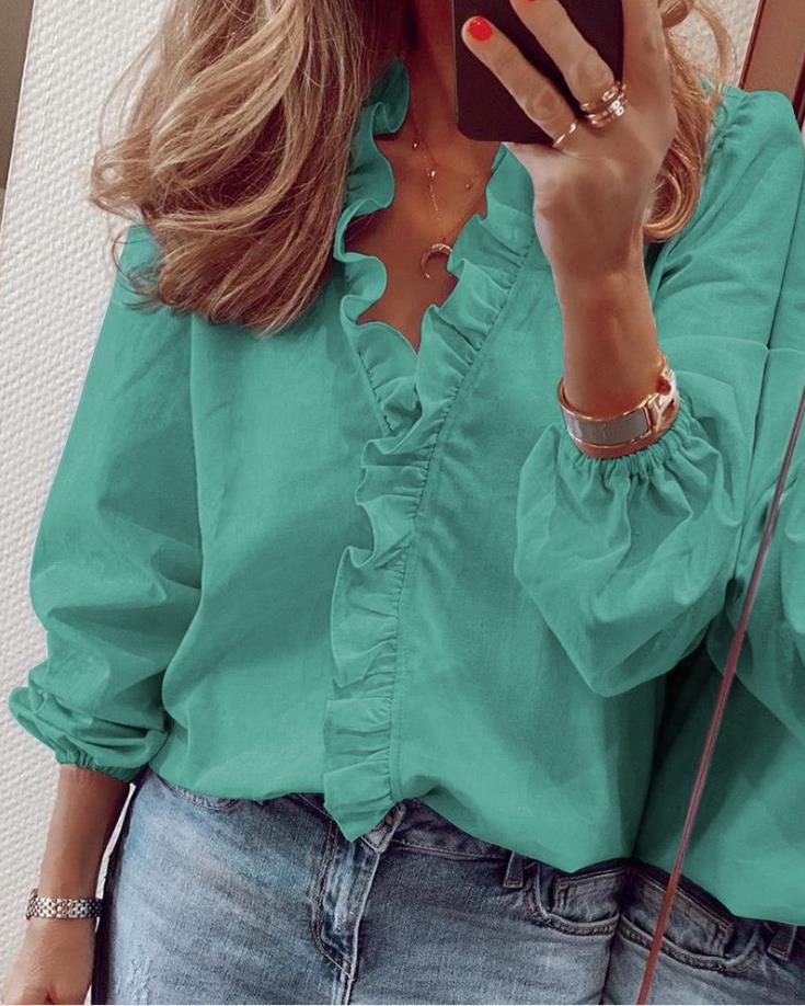 CLARISSE | Bluse mit V-Ausschnitt und Rüschen