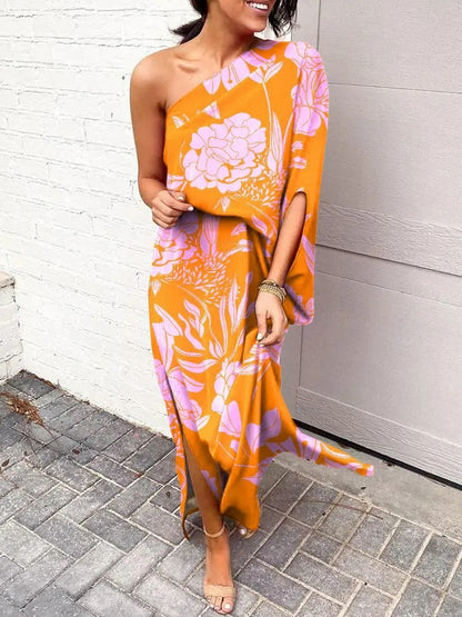 Lockeres Bohemian-Kleid mit schrägen Schultern