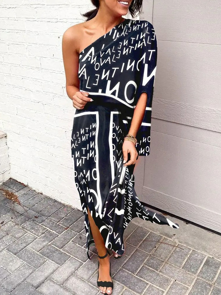 Lockeres Bohemian-Kleid mit schrägen Schultern